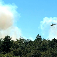 Un incendio forestal amenaza a viviendas en Villasbuenas de Gata (CC)