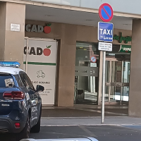 Detenido tras robar y forcejear con el vigilante en un supermercado de Badajoz
