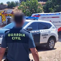 Tres personas intoxicadas por inhalación de disolvente en una finca de Oliva de la Frontera