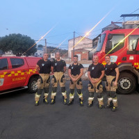 Bomberos del SEPEI se trasladan a Ávila para colaborar en el incendio forestal que continúa activo