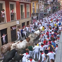 Comienzan los Sanfermines con un encierro vertiginoso
