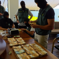 Desarticulan una organización que blanqueaba dinero del narcotráfico con discotecas y restaurantes