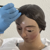 La Virgen de la Piedad de Almendralejo recupera parte de su aspecto histórico tras su restauración