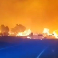 Dos incendios forestales mantienen en alerta a Cáceres