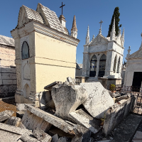 El PSOE denuncia el deterioro de panteones y capillas del Cementerio Viejo de Badajoz