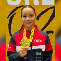 La pacense Valeria Rebollo debuta en la Karate Youth League llevándose el oro