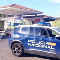 La Policía auxilia a un hombre tras pedir socorro en una gasolinera de Badajoz