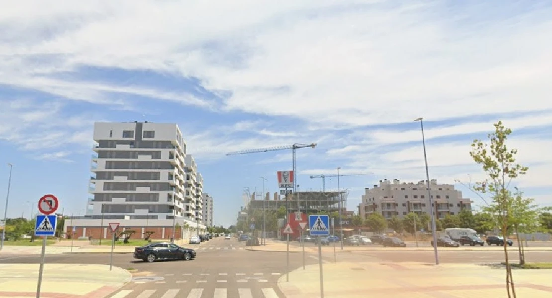 Vecinos de Badajoz denuncian la falta de respuesta municipal para mejorar el tráfico