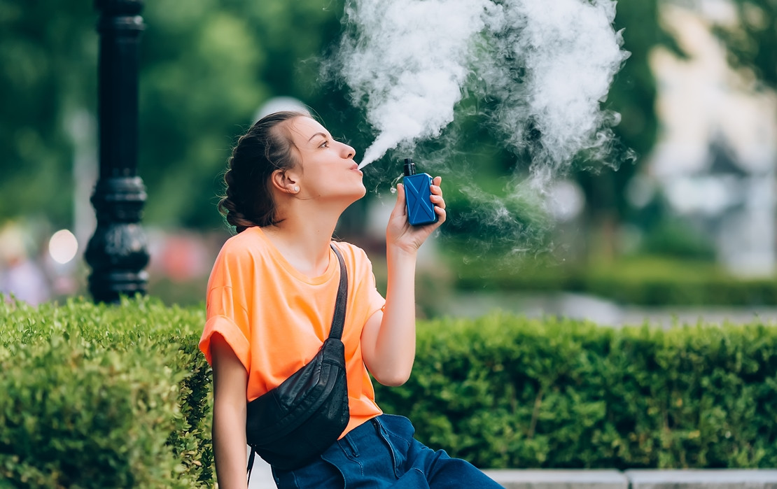 ¿QUÉ TE PARECE LA NUEVA LEY DEL TABACO? PROHÍBE FUMAR EN TERRAZAS, PISCINAS Y ESPACIOS PÚBLICOS