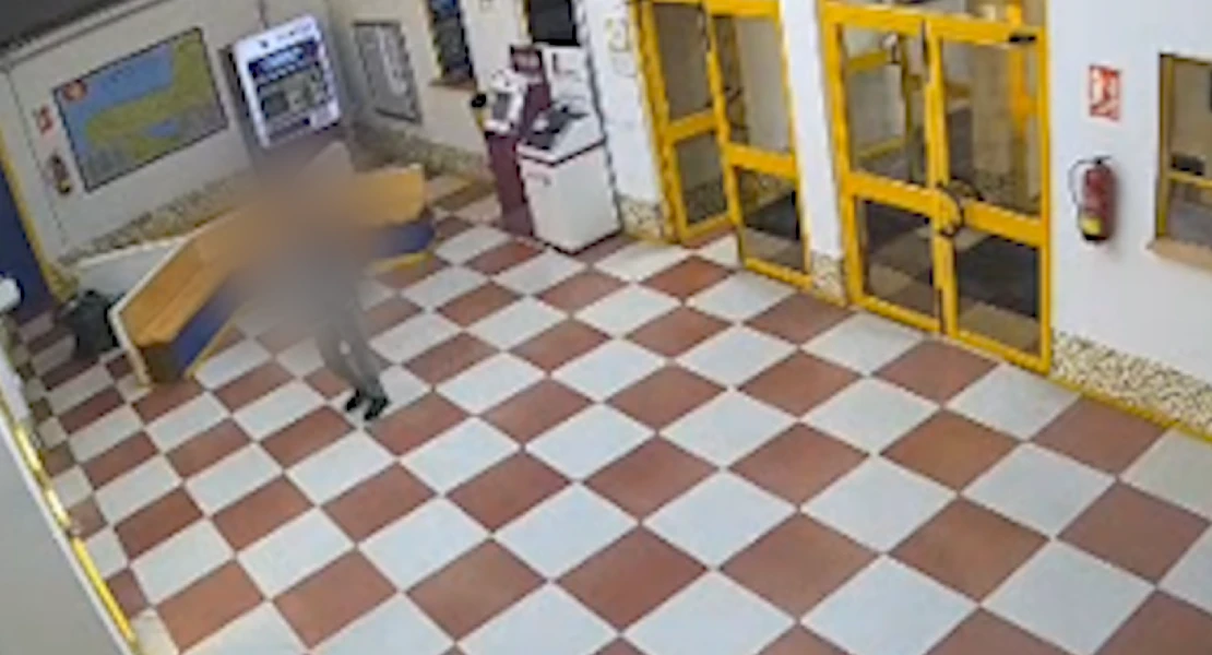 Detenido por agredir sexualmente a una mujer en un autobús