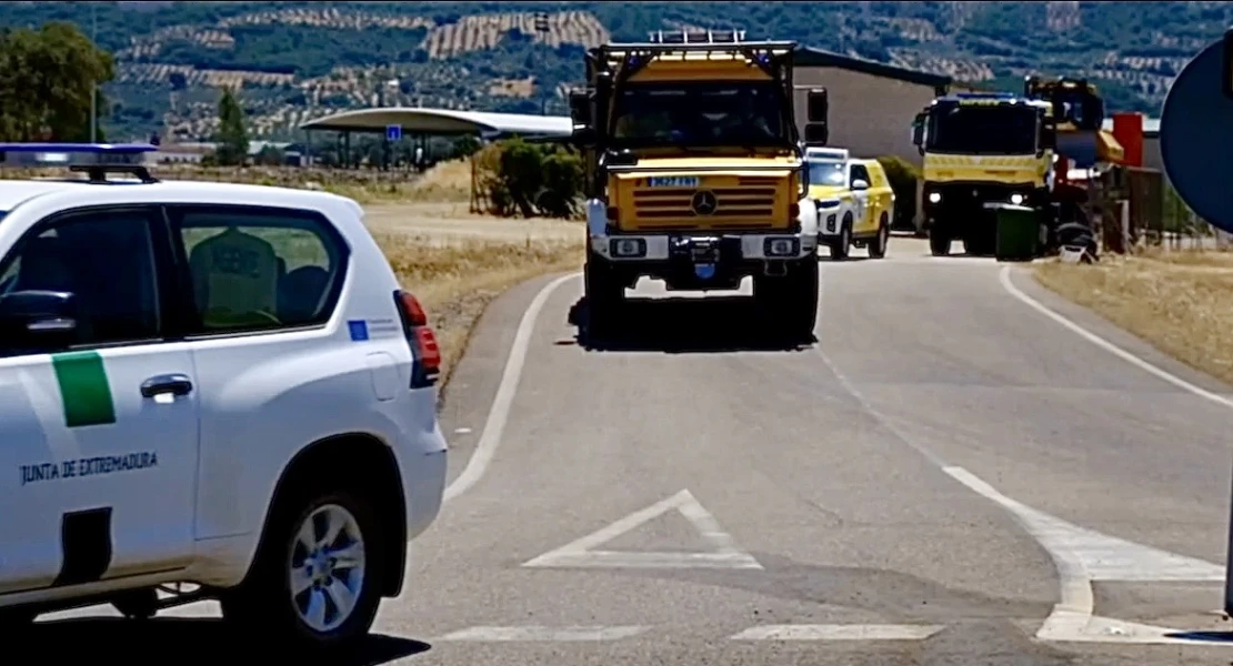 Los efectivos del Plan INFOEX ya trabajan en el gran incendio forestal de Ávila
