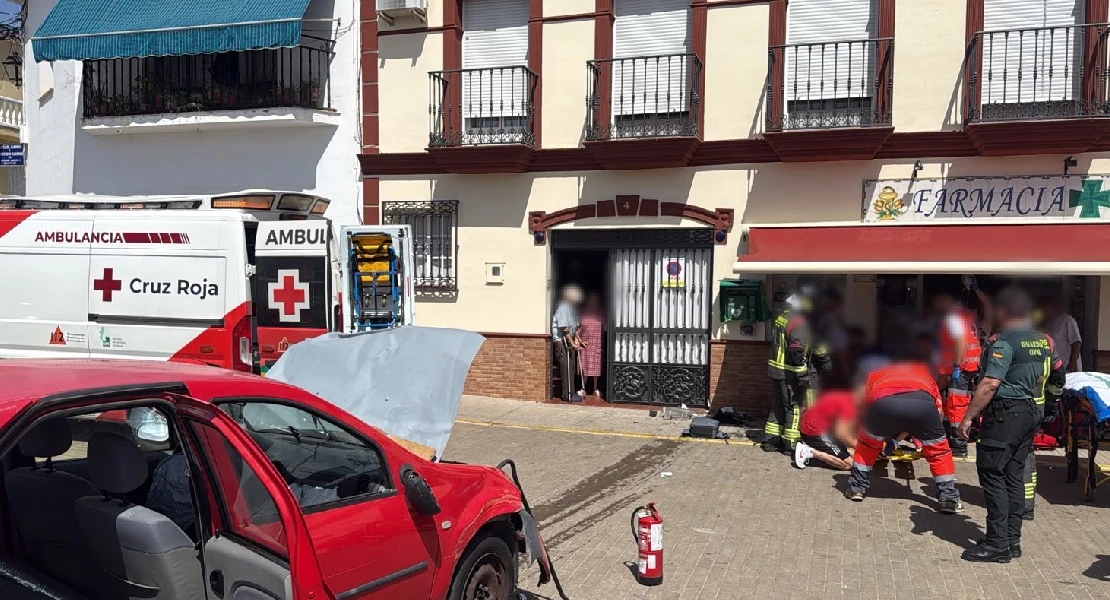 Varios heridos tras un atropello en la zona del mercadillo de Valle de Santa Ana