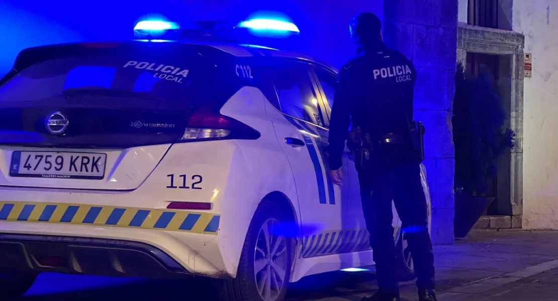 Pillan a un menor de 15 años conduciendo un coche cerca de Olivenza