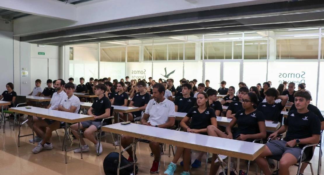 58 deportistas de alto rendimiento se formarán en el CNTD de Cáceres para la temporada 26-27