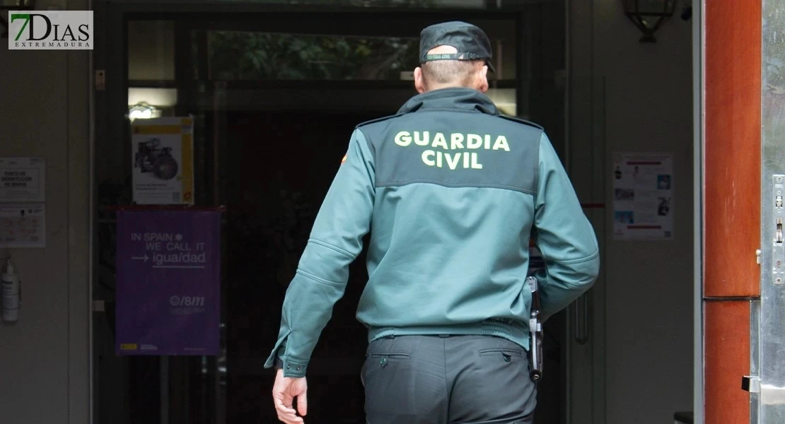 Un Guardia Civil mata a su ex pareja en un cuartel y es tiroteado por sus compañeros