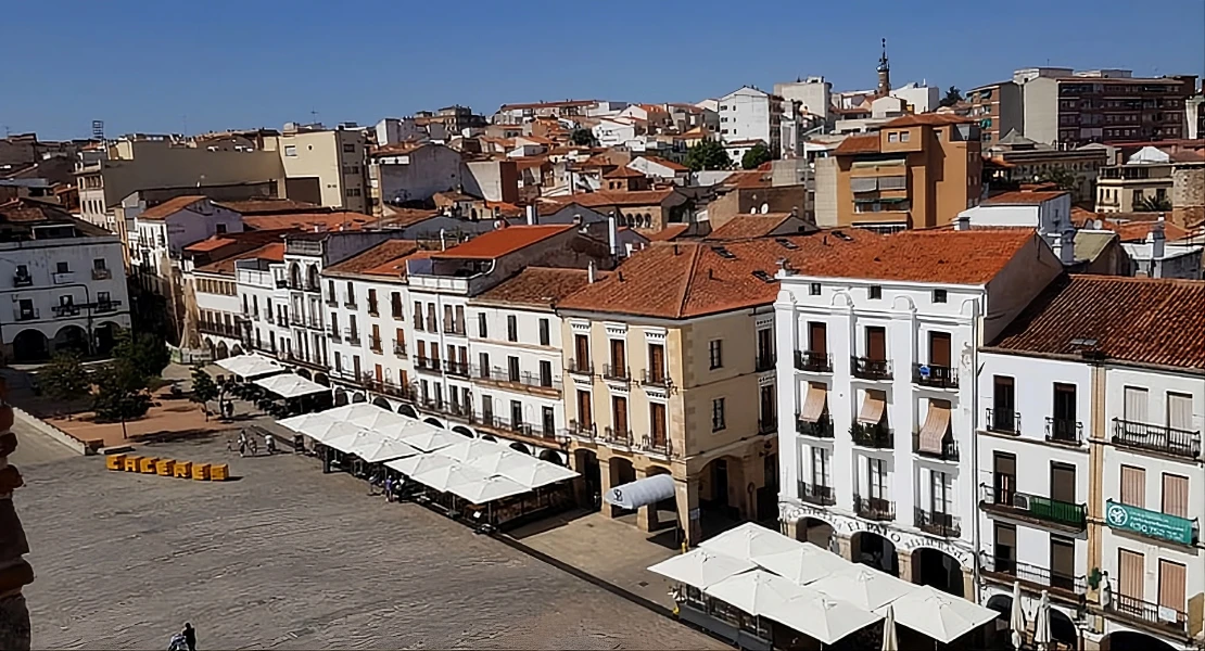 Cáceres inicia los trámites para la bajada del IBI y del impuesto de circulación