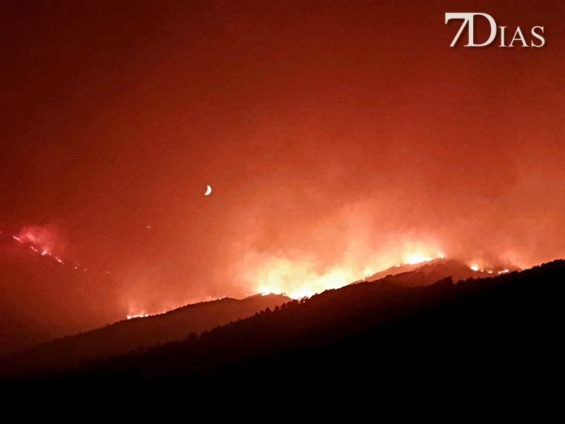 REPOR: Así se ha vivido el incendio de Las Hurdes esta madrugada: la UME se suma a las labores de extinción