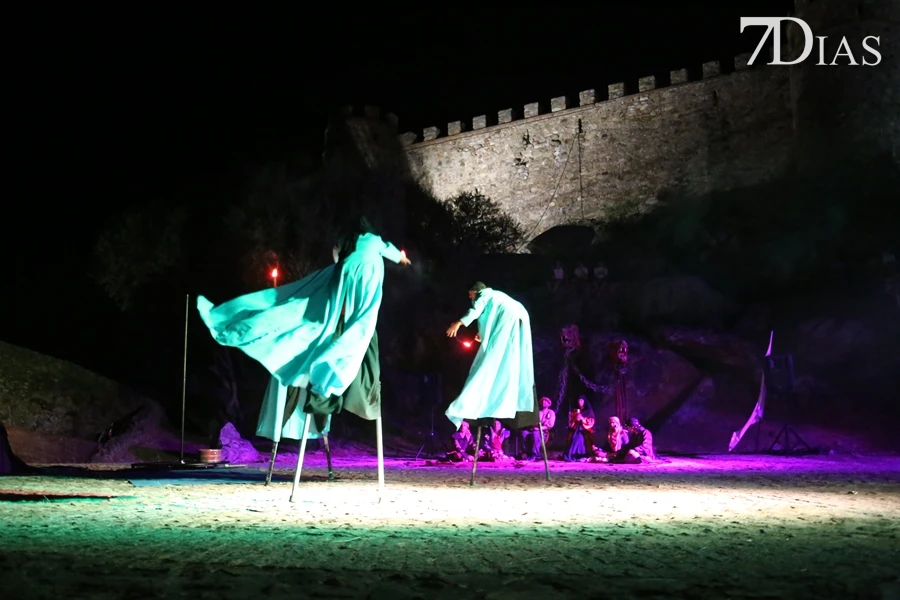 La Zaragutía Mora reaparece en Alconchel en una noche fantasmagórica