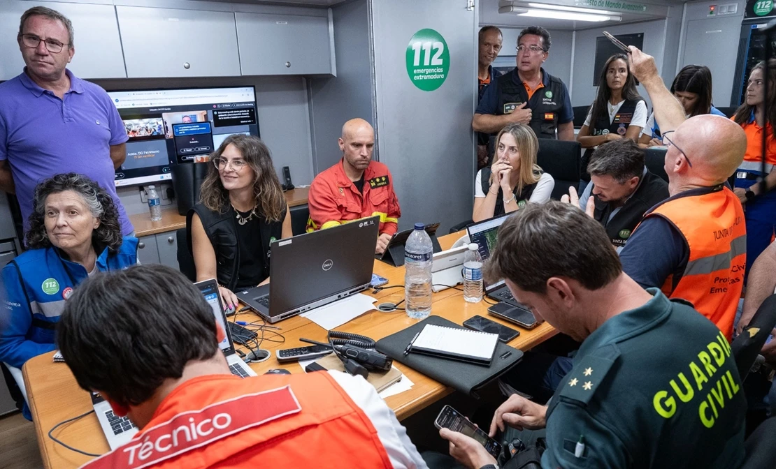 800 personas permanecen evacuadas y Nuñomoral confinado