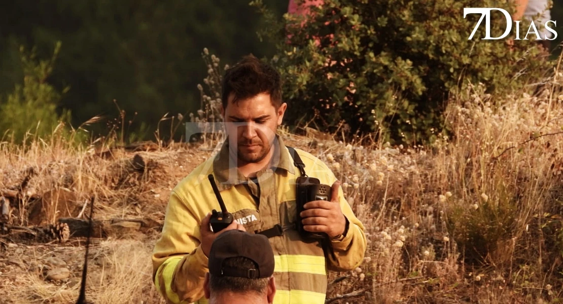 Imágenes del peligroso incendio de Pinofranqueado la tarde del miércoles