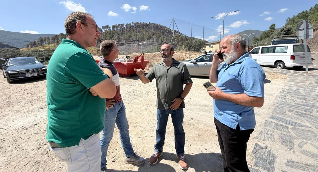 Morales exige coordinación entre Administraciones tras visitar la zona quemada en Las Hurdes