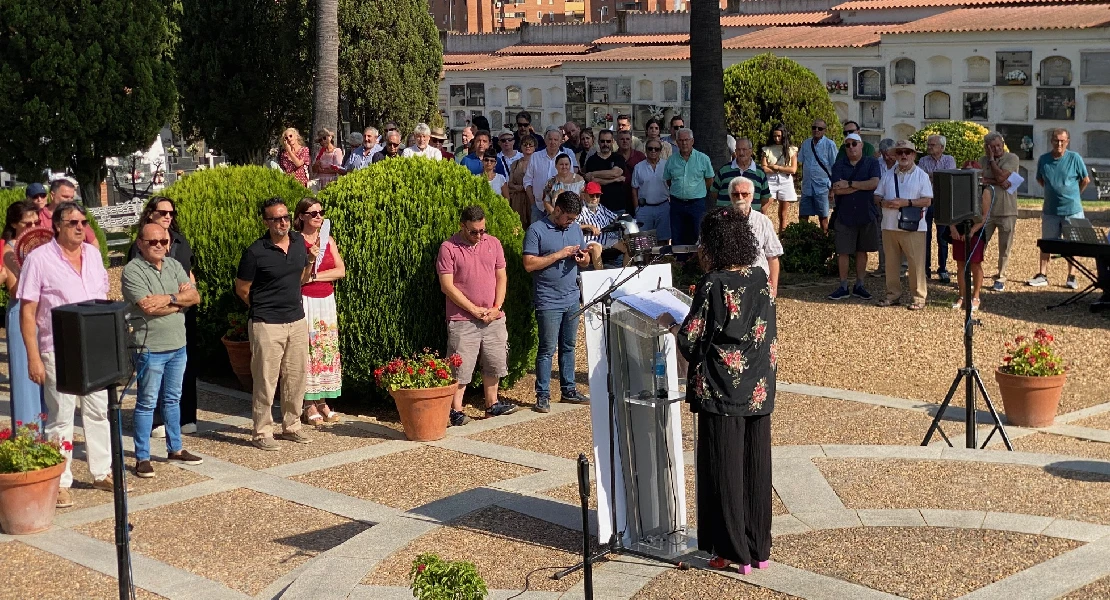 El PSOE de Badajoz organiza dos homenajes por el 90 aniversario de la toma de la ciudad