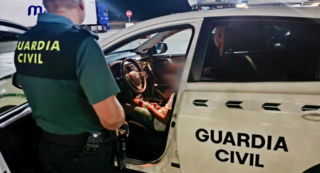 Olvidan a un niño de 10 años en una gasolinera en Extremadura