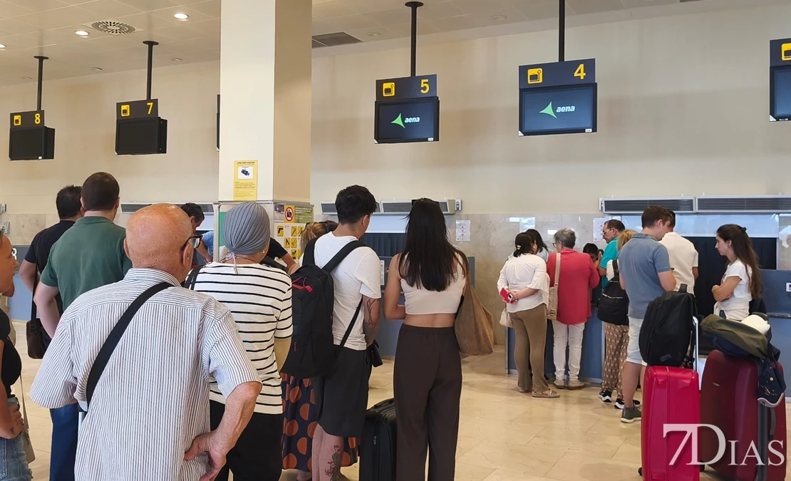 UCE exige el cumplimiento de la normativa para los viajeros del vuelo Badajoz – Barcelona del 26 de julio