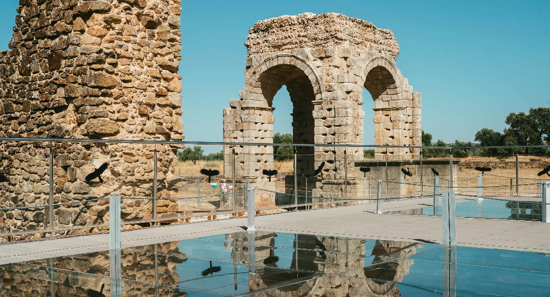 Cáparra se llena de visitantes tras su reapertura: descubre el patrimonio de Extremadura