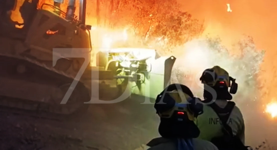 Extremadura envía ayuda a Andalucía para la lucha contra el gran incendio de Huelva