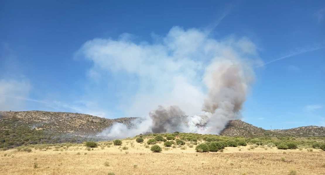 Nuevo incendio en Extremadura: activan el nivel 1 en Arroyo de San Serván (BA)