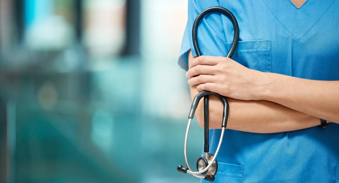 SATSE denuncia “mercadeo” de profesionales sanitarios