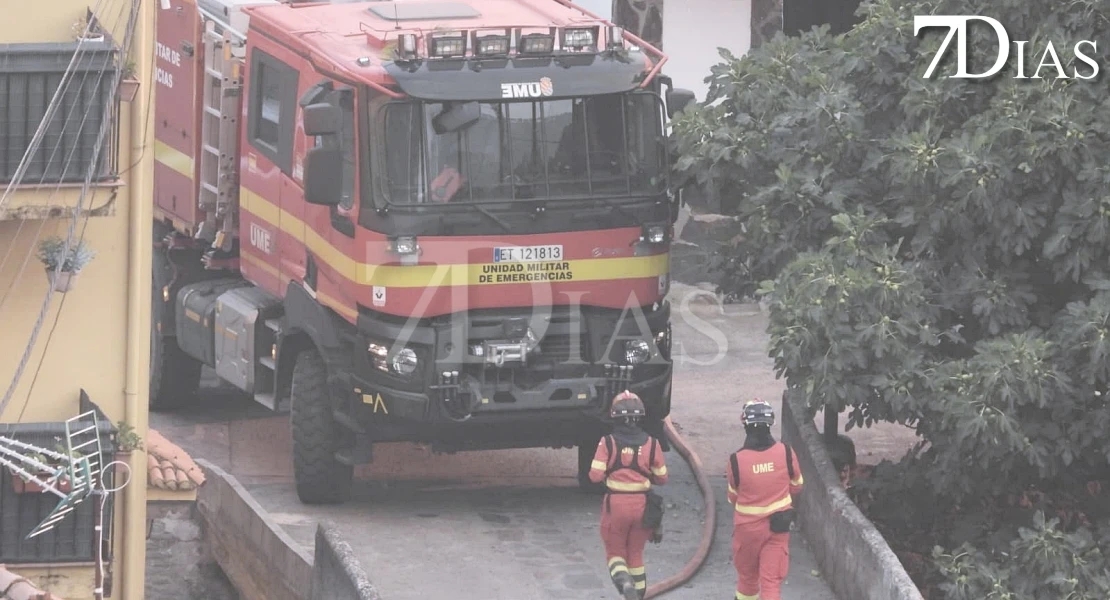 Imágenes del peligroso incendio de Pinofranqueado la tarde del miércoles