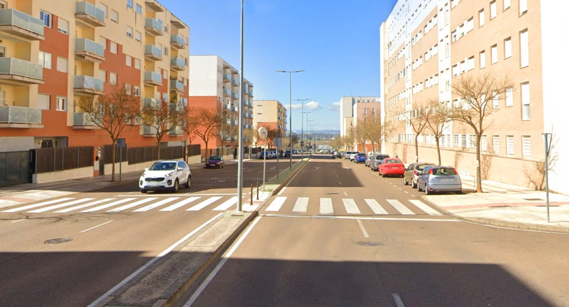 Una avería deja sin agua durante más de siete horas a varias barriadas pacenses