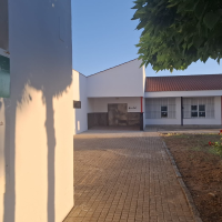 El PSOE exige a Gragera investigar si se animó a familias de Alvarado a dejar su colegio