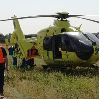 Herido grave un hombre tras caerle encima una placa de hormigón en Valverde de Burguillos