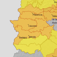Amplían la alerta por tormentas para el martes en Extremadura con vientos fuertes