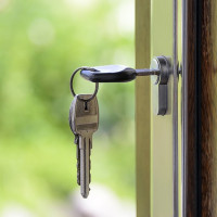Baja la compraventa de vivienda en Extremadura