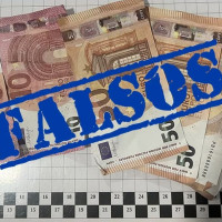 Tiran billetes falsos en una plaza para confundir a los vecinos de Don Benito