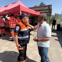 El presidente de la Diputación de Cáceres sigue de cerca el incendio de Pinofranqueado