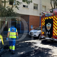 Un incendio de vivienda moviliza un amplio dispositivo en Badajoz