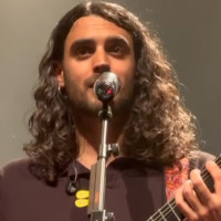 Deniegan la entrada a EEUU al hijo del cantautor extremeño Luis Pastor