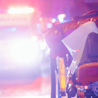 Un motorista de 17 años sufre múltiples lesiones en un accidente en la CC-162