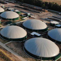 Emisiones, olores y consumo de agua: cuestionan la planta de biometano en Monterrubio de la Serena