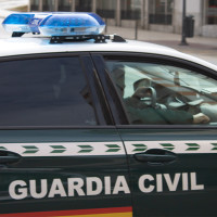 Un hombre se atrinchera armado en una vivienda de La Vera