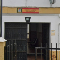 Hallan muerta a una mujer y detienen a su pareja