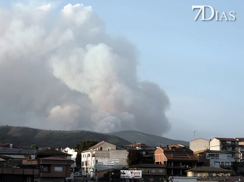 REPOR: Así se ha vivido el incendio de Las Hurdes esta madrugada: la UME se suma a las labores de extinción