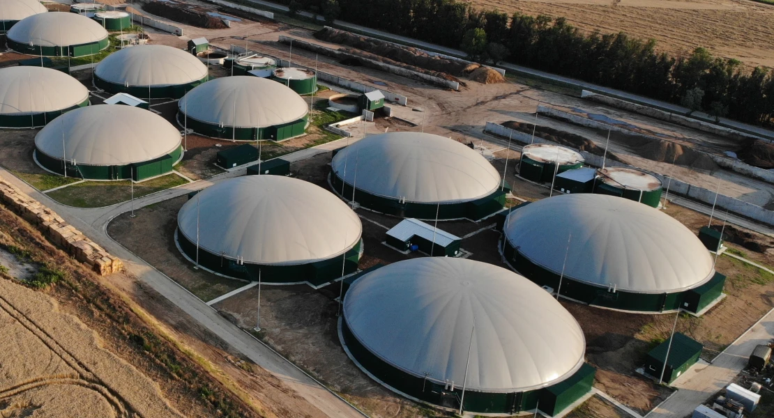 Emisiones, olores y consumo de agua: cuestionan la planta de biometano en Monterrubio de la Serena