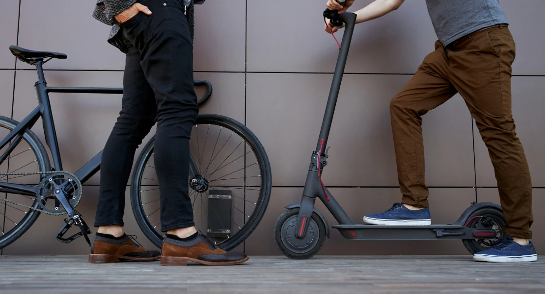 Nuevas normas de tráfico para conductores, ciclistas y patinetes: ¿cuándo entran en vigor?