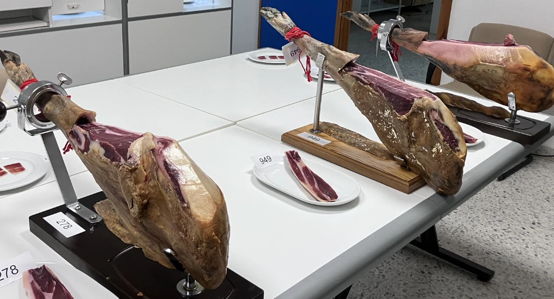 ¿Cuál será el mejor jamón de Extremadura? Ocho jueces lo decidirán